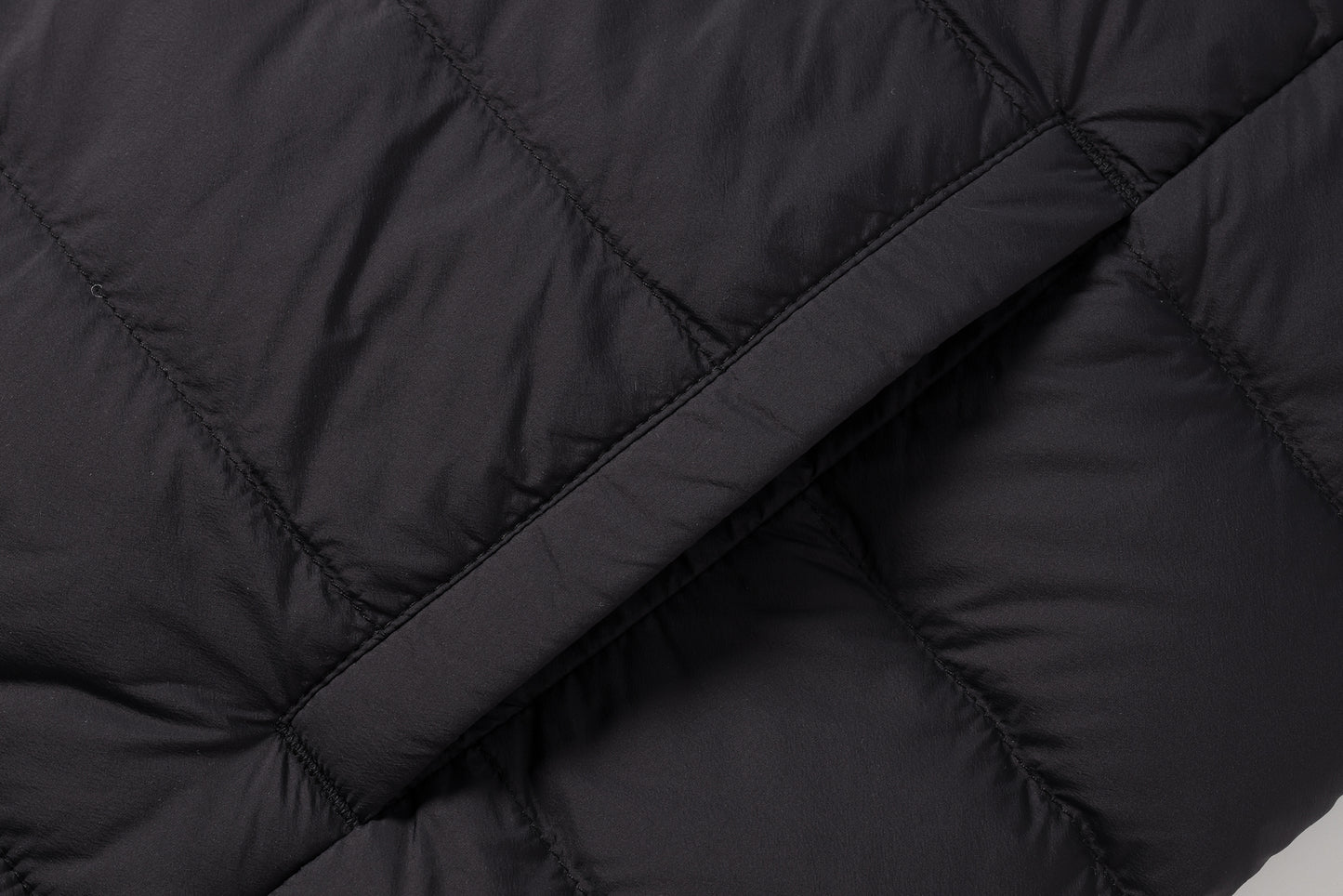 電熱羽絨馬甲（黑色）