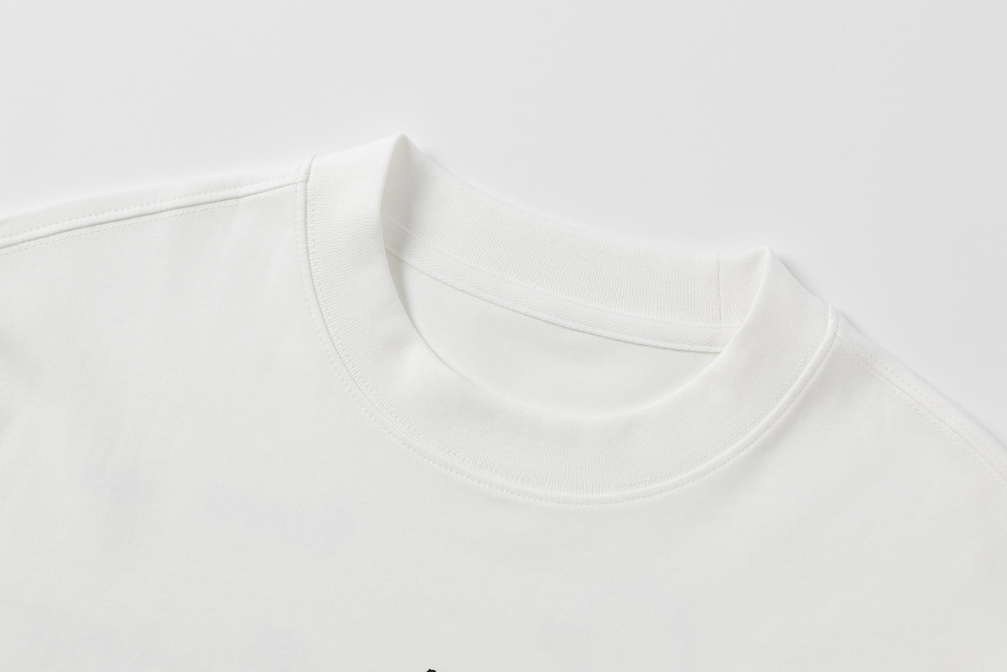 后背印花长袖T恤